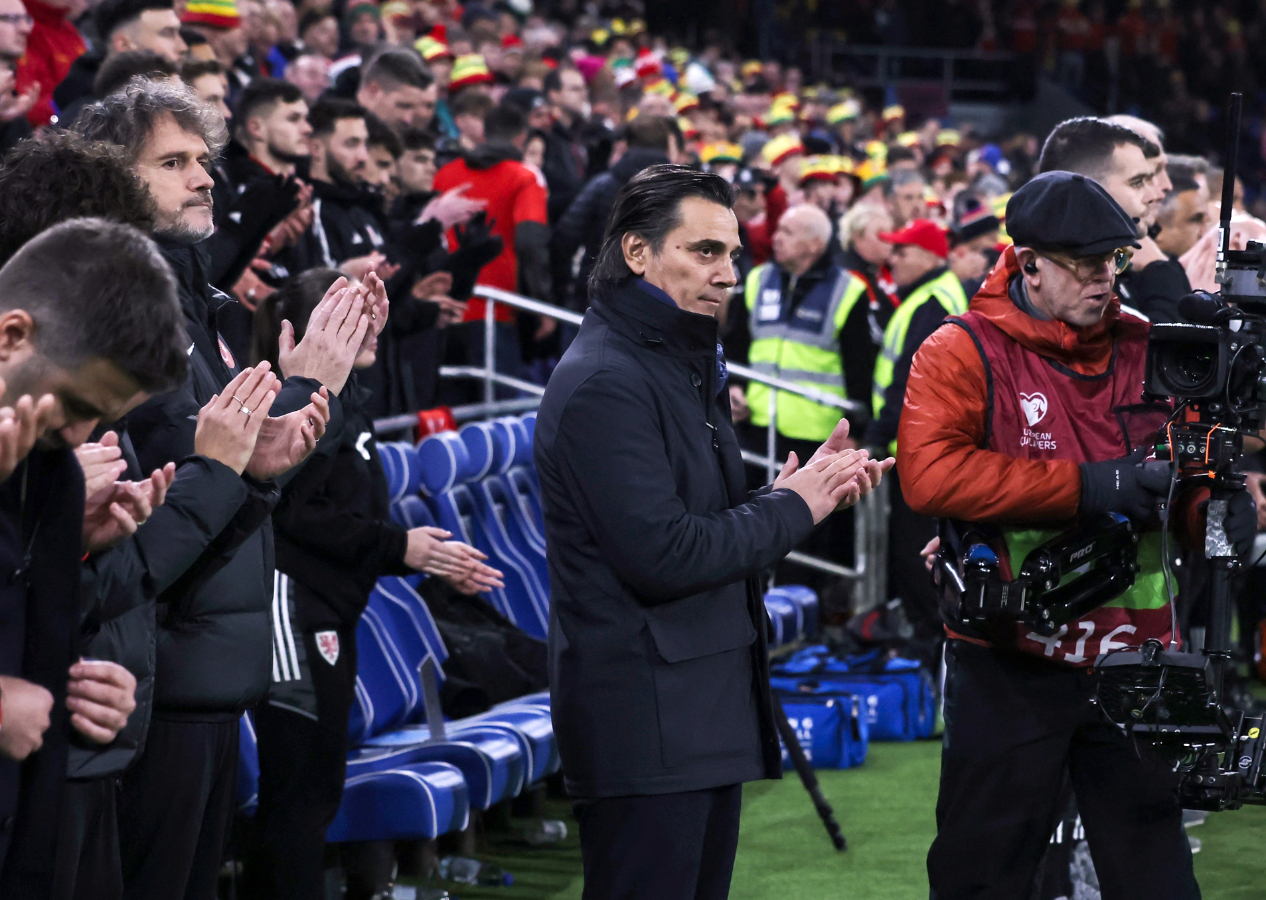 Montella'nın ağabeyi rahatsızlandı: A Milli Takım'ın uçağı acil iniş yaptı!