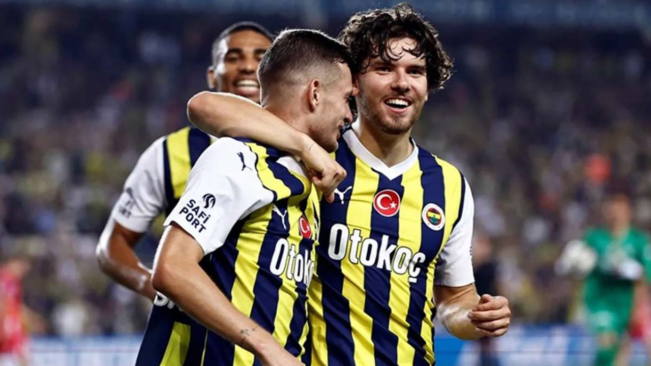 Ferdi Kadıoğlu performansıyla Napoli ve Milan'ı büyüledi