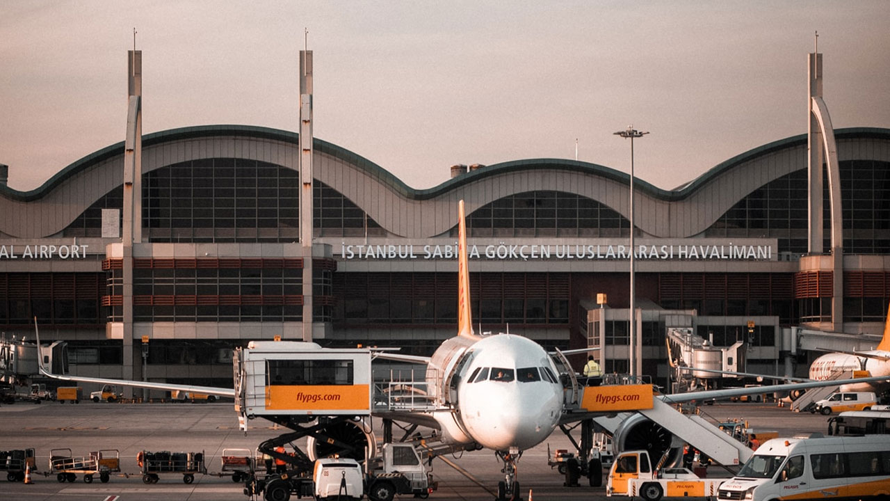 Fırtına uyarısı alarmı! Sabiha Gökçen Havalimanı'ndan yapılacak bazı uçuşlar iptal oldu