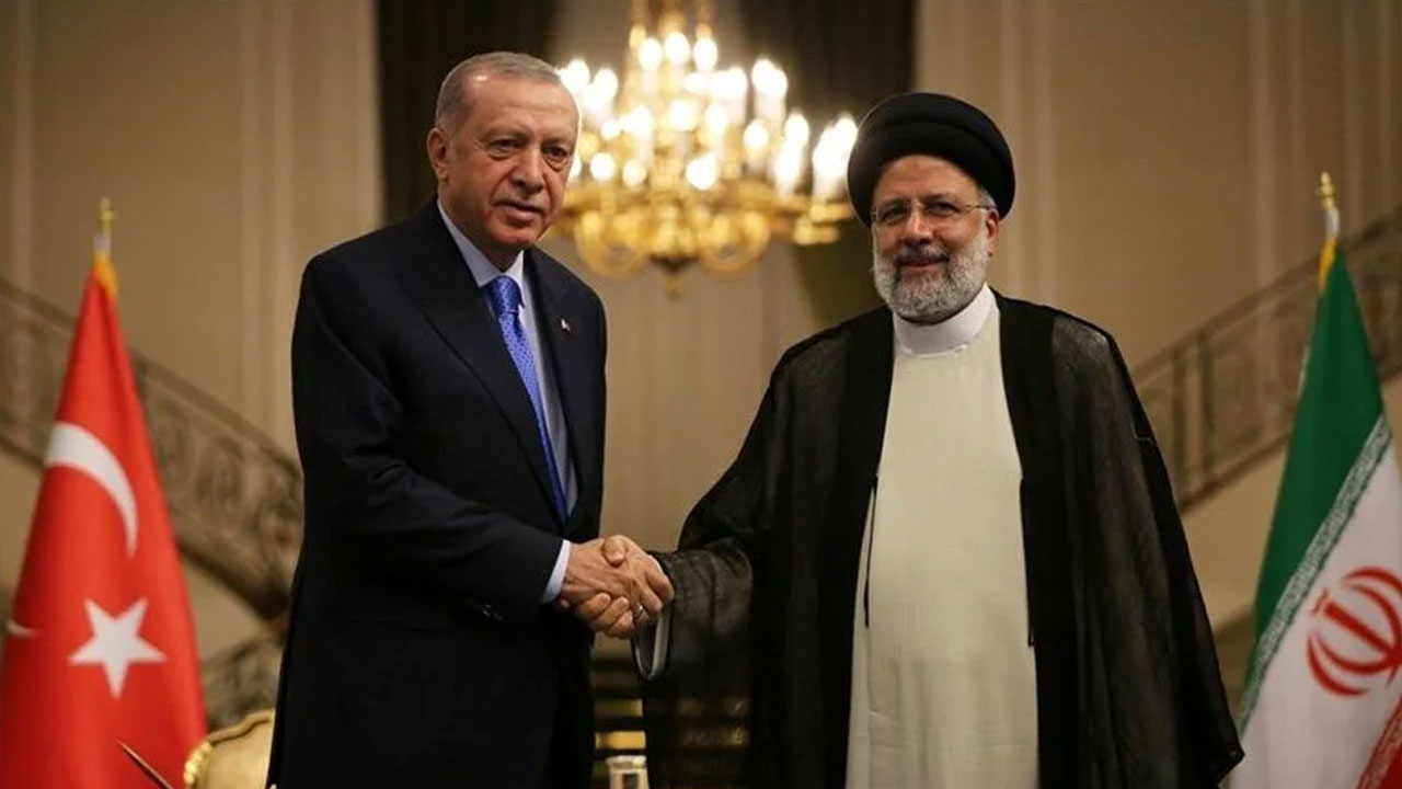 Cumhurbaşkanı Erdoğan, İran Cumhurbaşkanı Reisi ile telefonda görüştü