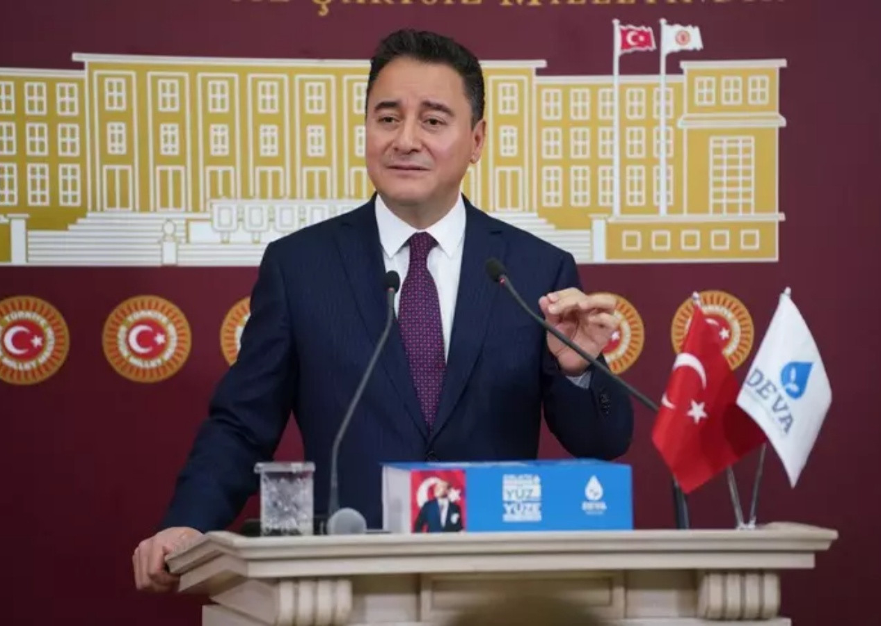 Seçim öncesi DEVA'da büyük deprem: 800 üye AK Parti'ye katıldı! DEVA'dan jet yalanlama...