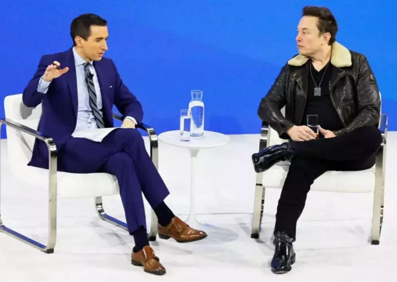 Yahudi lobisi tarafından kendisine şantaj yapıldığını belirten Elon Musk, canlı yayında küfür etti!