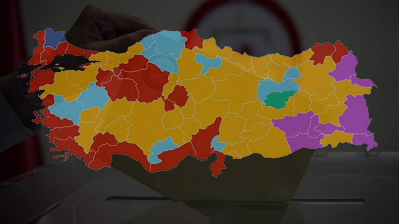 CHP'li Muğla Büyükşehir Belediye Başkanı seçimlerde aday olmayacağını açıkladı