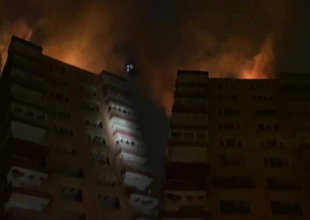 Bağdat Caddesi'nde yıldırım düşen binada yangın!