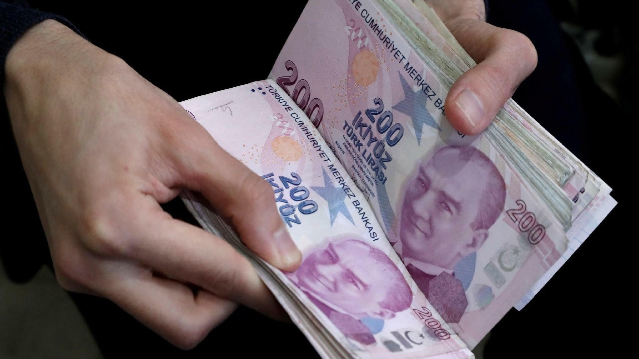 Bakanlıktan karar çıktı! Aile ve Gençlik Fonu ile evleneceklere 150.000 TL kredi