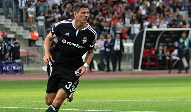 Beşiktaş Mario Gomez'i KAP'a açıkladı!