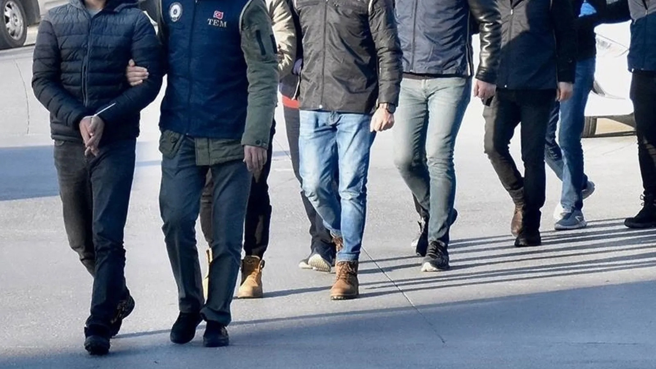 FETÖ'ye yönelik sınav usülsüzlüğü soruşturması! 4 ilde eş zamanlı operasyon...