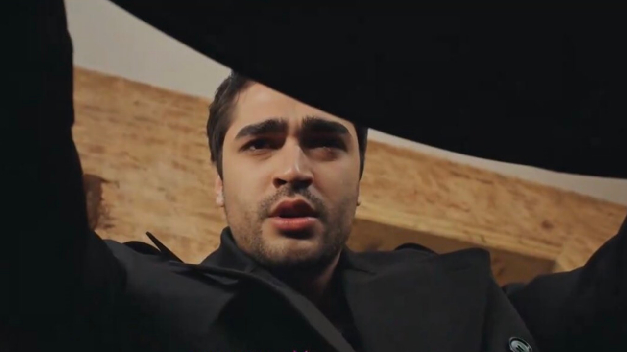 Yalı Çapkını dizisinde ayrılık rüzgarları esiyor! Ferit, Seyran'sız kaldı