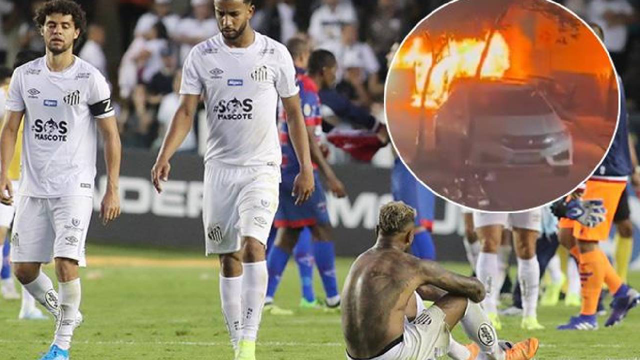 Brezilya'nın futbolcu fabrikası Santos, tarihinde ilk kez küme düştü! Taraftarlar ortalığı savaş alanına çevirdi