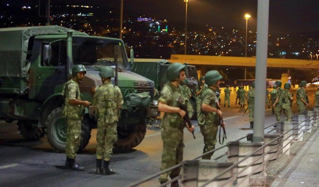 FETÖ'cü binbaşı askeri öğrencilerin isimlerini listeden okumuş...