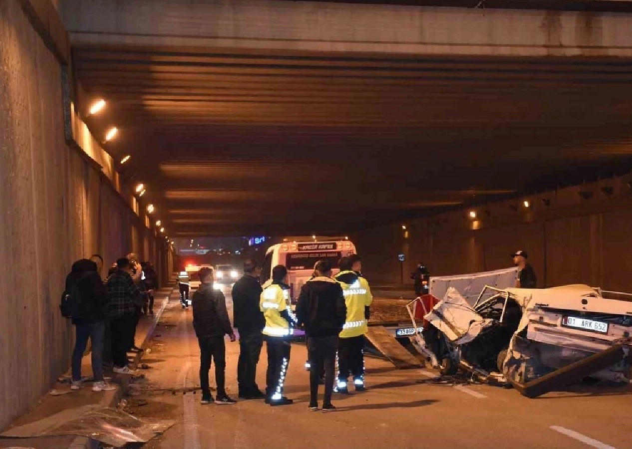Adana’nın Seyhan ilçesinde asker uğurlama konvoyunda kaza! 4 kişi yaralandı!