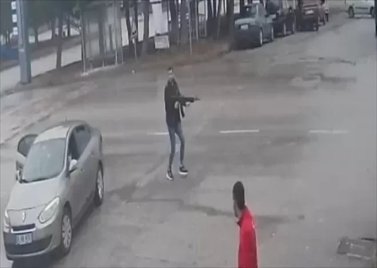 Çorum'da yok böyle öfke dedirtecek olay! Husumetlisine kurşun yağdırdı...