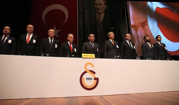 Galatasaray’da FETÖ’cü endişesi! Değişiyor…