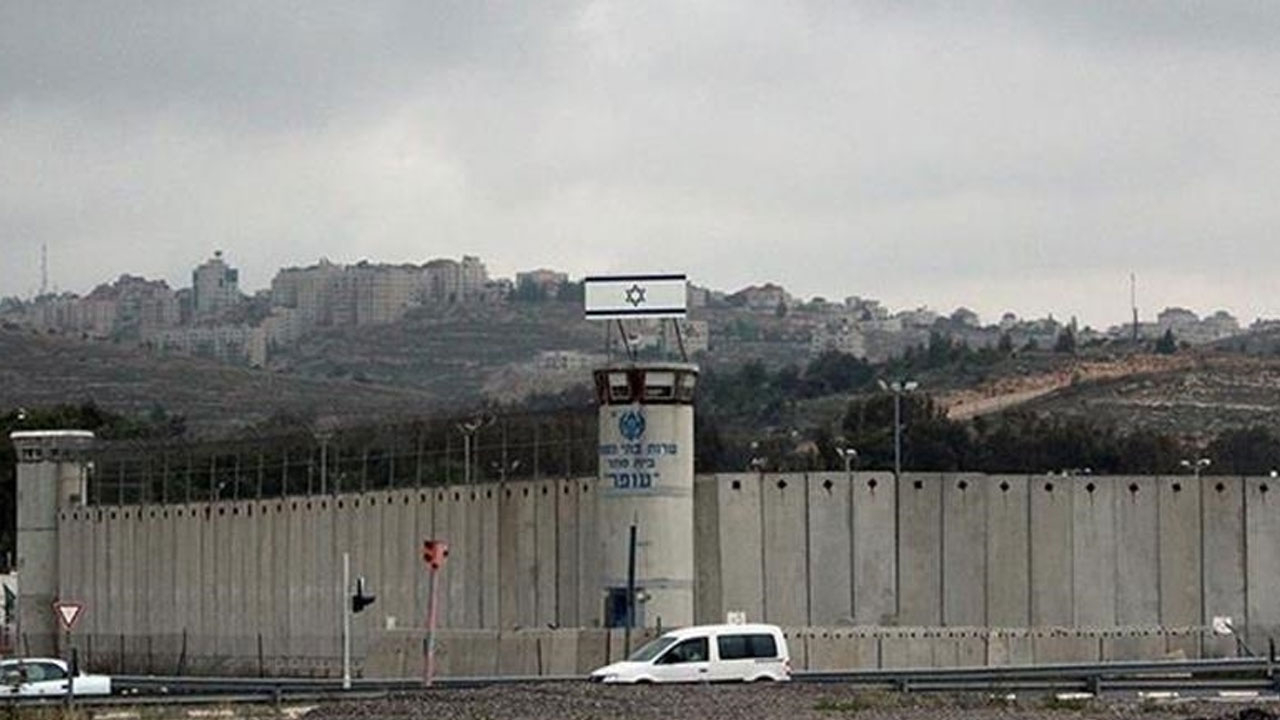 Filistin Esirler Cemiyeti: İsrail güçleri aralarında bebekli annelerin de bulunduğu 142 kadın esiri hapse attı