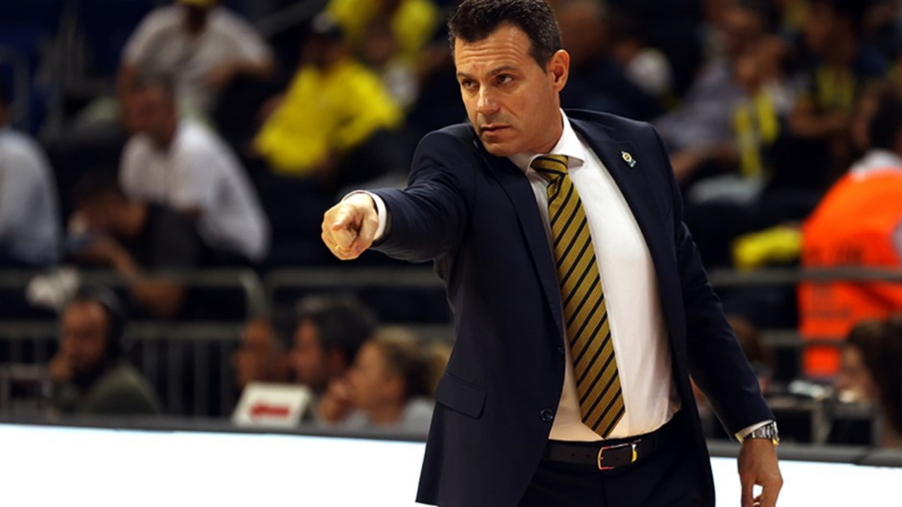 Fenerbahçe Beko'da Dimitris Itoudis dönemi sona erdi: Yerine gelecek isim de belli oldu