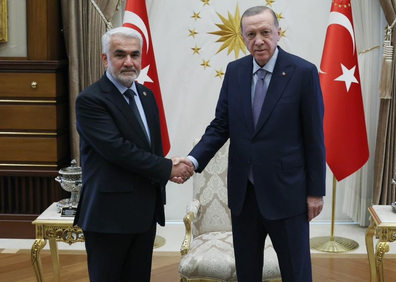 Cumhurbaşkanı Erdoğan ile HÜDA PAR Genel Başkanı Yapıcıoğlu arasında sürpriz görüşme