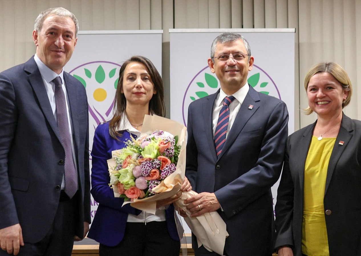 Özgür Özel'den DEM Parti'ye ziyaret; Diyaloğumuz sürecek