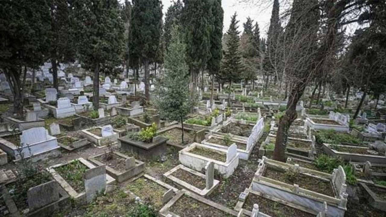 İBB karar aldı İstanbul'da mezar yeri ücretlerine zam geliyor!