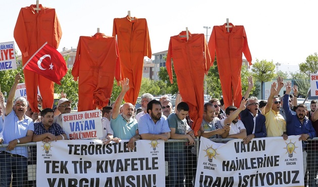 Tek tipte sona gelindi! 70 bin kıyafet cezaevlerine dağıtılacak...