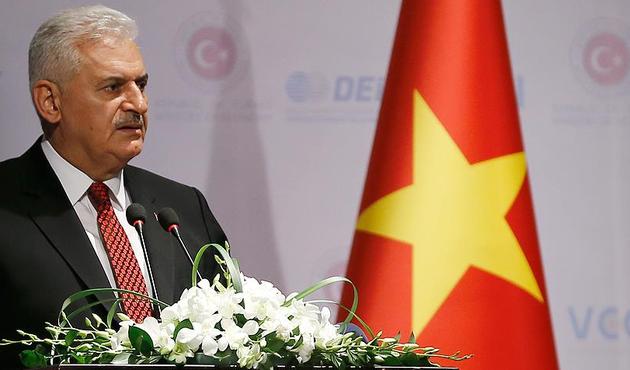 Başbakan Vietnam'da: "Asya kıtasındaki ülkelerle ticari bağlantılarımızı güçlendireceğiz"