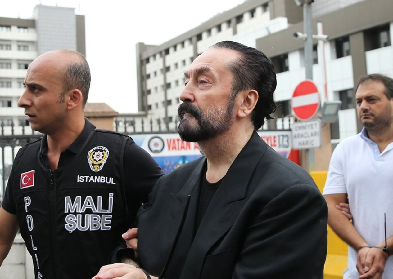 Adnan Oktar suç örgütü davasında yeni detaylar: İsrailli siyasetçilerle görüşüp BM toplantısına katıldılar