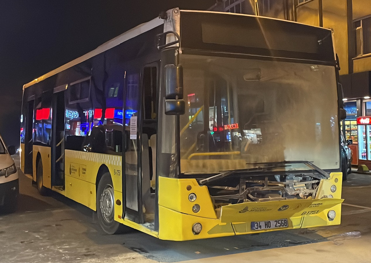 İstanbul Sarıyer'de İETT otobüsünde yangın çıktı!