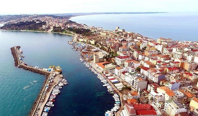 Erbakan Vakfı Sinoplu Diyojen'in heykelinin kaldırılmasını istedi!