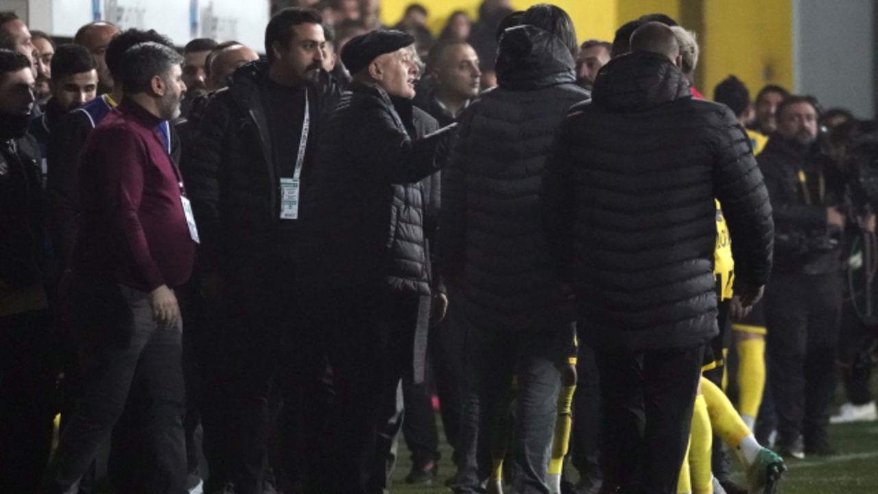 İstanbulspor Başkanı Ecmel Faik Sarıalioğlu maç sonu konuştu: Yapacak bir şey yok!