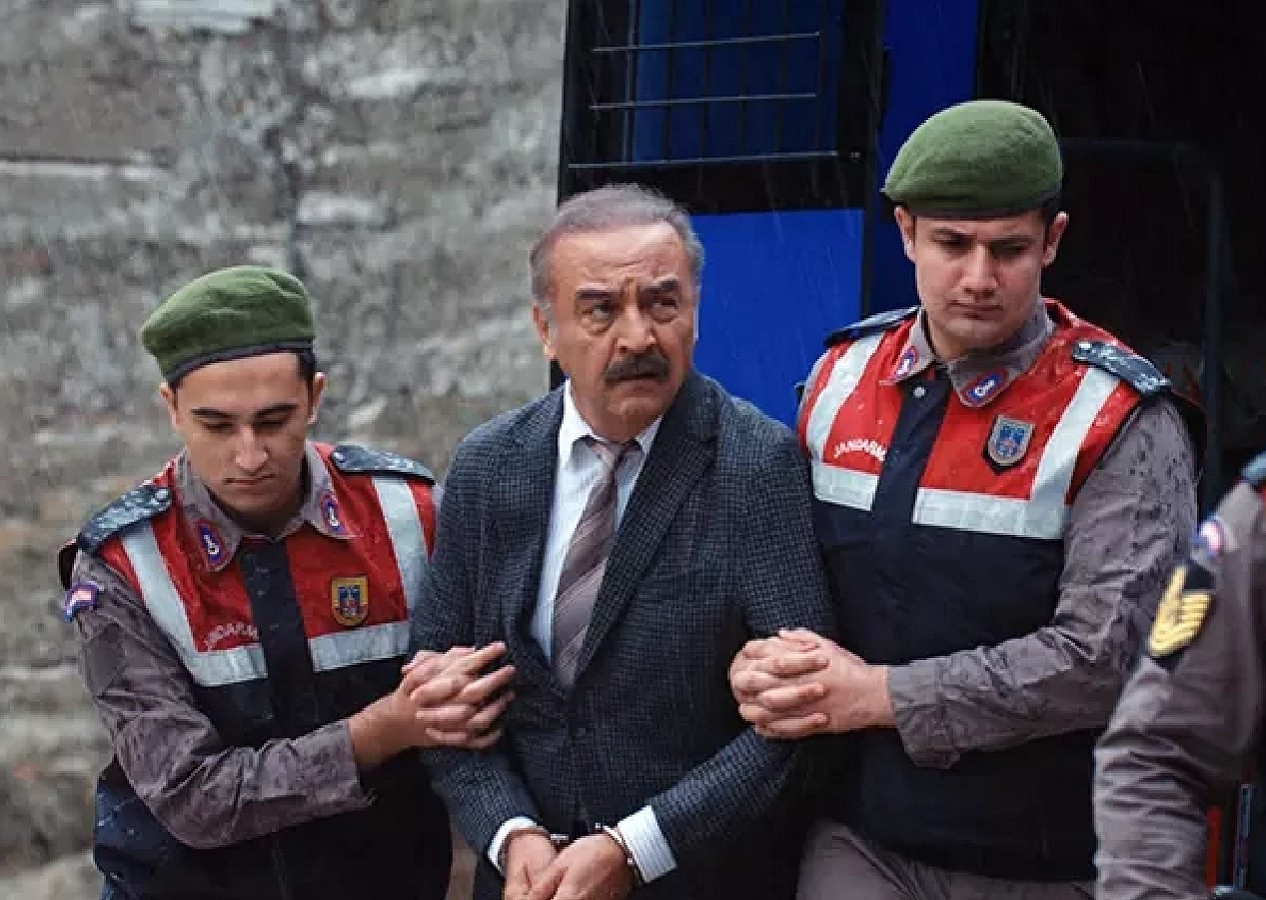 Bomba patladı! Yılmaz Erdoğan yeni bir aşka yelken açtı! Üstelik sevgilisi kendinden 25 yaş küçük...
