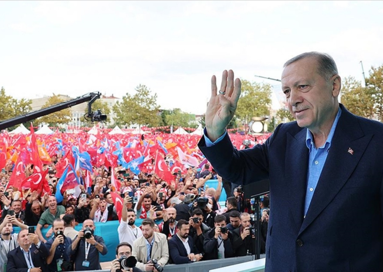 Cumhurbaşkanı Erdoğan'dan AK Parti teşkilatlarına 'yerel seçim' mesajı! 'Düşünmüyoruz' diyerek duyurdu...