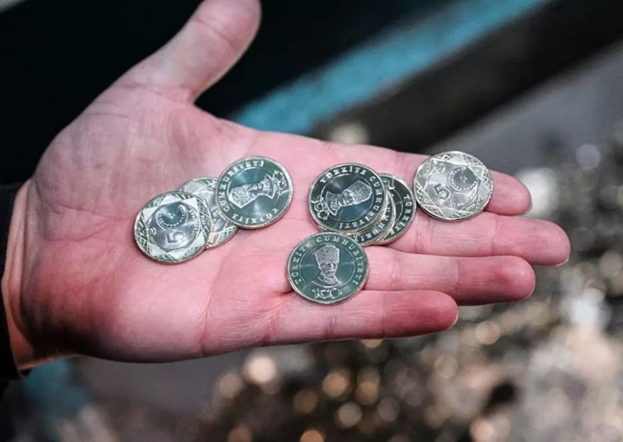 Madeni 5 liraların üzerindeki Atatürk rölyefi tartışmasına Darphane'den açıklama geldi! "Üzerinde kasıtlı olarak oynandı"