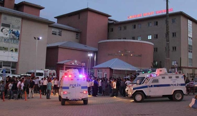 PKK, Hakkari Çukurca'da yol işçilerine saldırdı!
