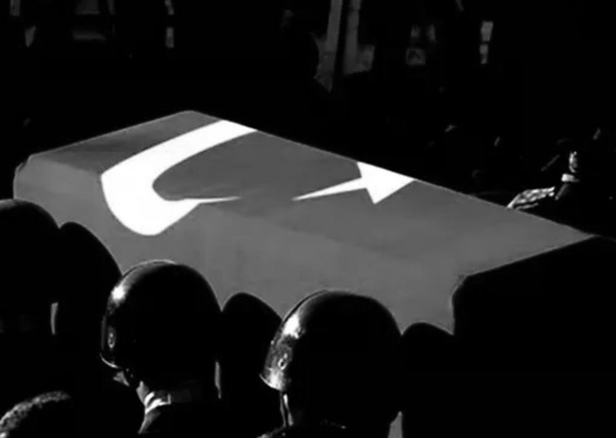 Siyasilerden şehitlerimiz için art arda başsağlığı mesajları: Milletimizin başı sağ olsun!