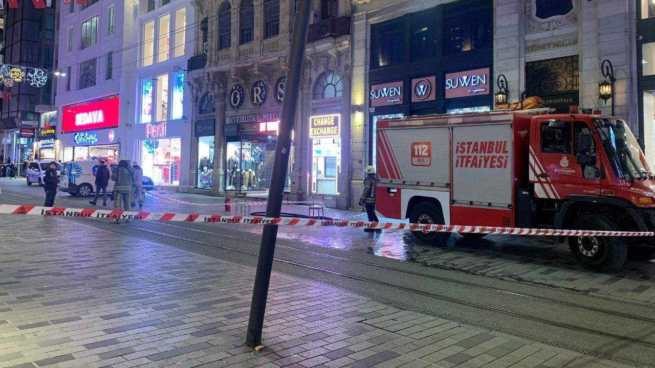 İstiklal Caddesi’nde doğal gaz alarmı! Bir bölümü kapatıldı!