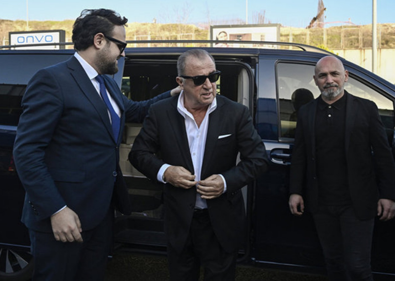 Fatih Terim Yunanistan'da! ''Ben imzalarımı sadece kalemle atmam''