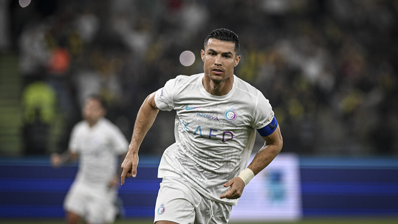 Cristiano Ronaldo'dan tarihi rekor! 2023 yılının en çok gol atan futbolcusu oldu