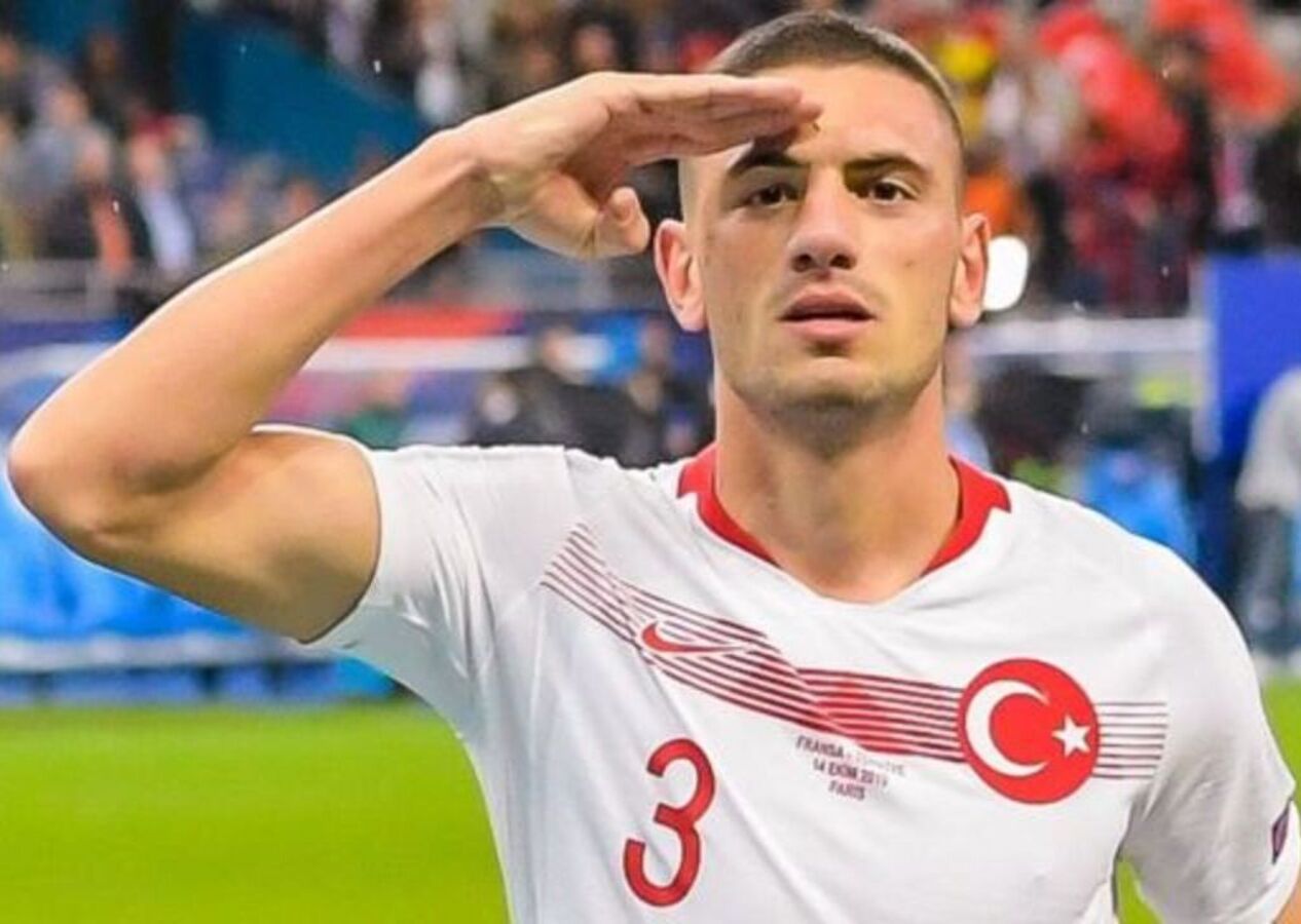 Merih Demiral çılgına döndü: Allah belanızı versin!