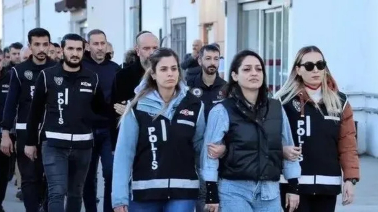 CHP'li belediyedeki 58 milyon TL'lik vurgunda dikkat çeken mesajlaşma! Mürüvet Sızlı: Kredi kartı geçmiyor, nakit getir!