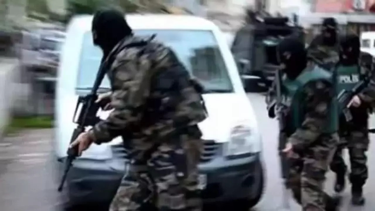 İstanbul ve Ankara'da DEAŞ operasyonu! Çok sayıda kişi gözaltına alındı...