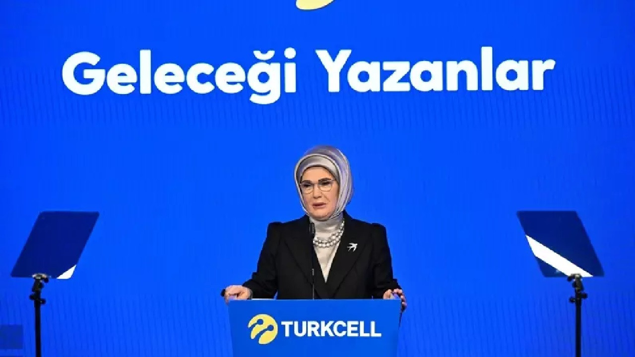 Emine Erdoğan, "Geleceği Yazanlar Platformu 10. Yıl Etkinliği"nde konuştu!