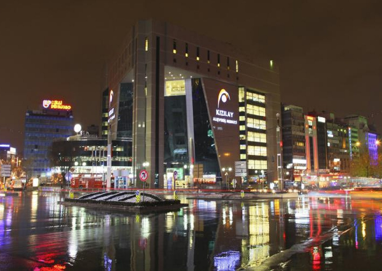 15 Temmuz Kızılay Milli İrade Meydanı’nda yoğun tedbirler alındı...