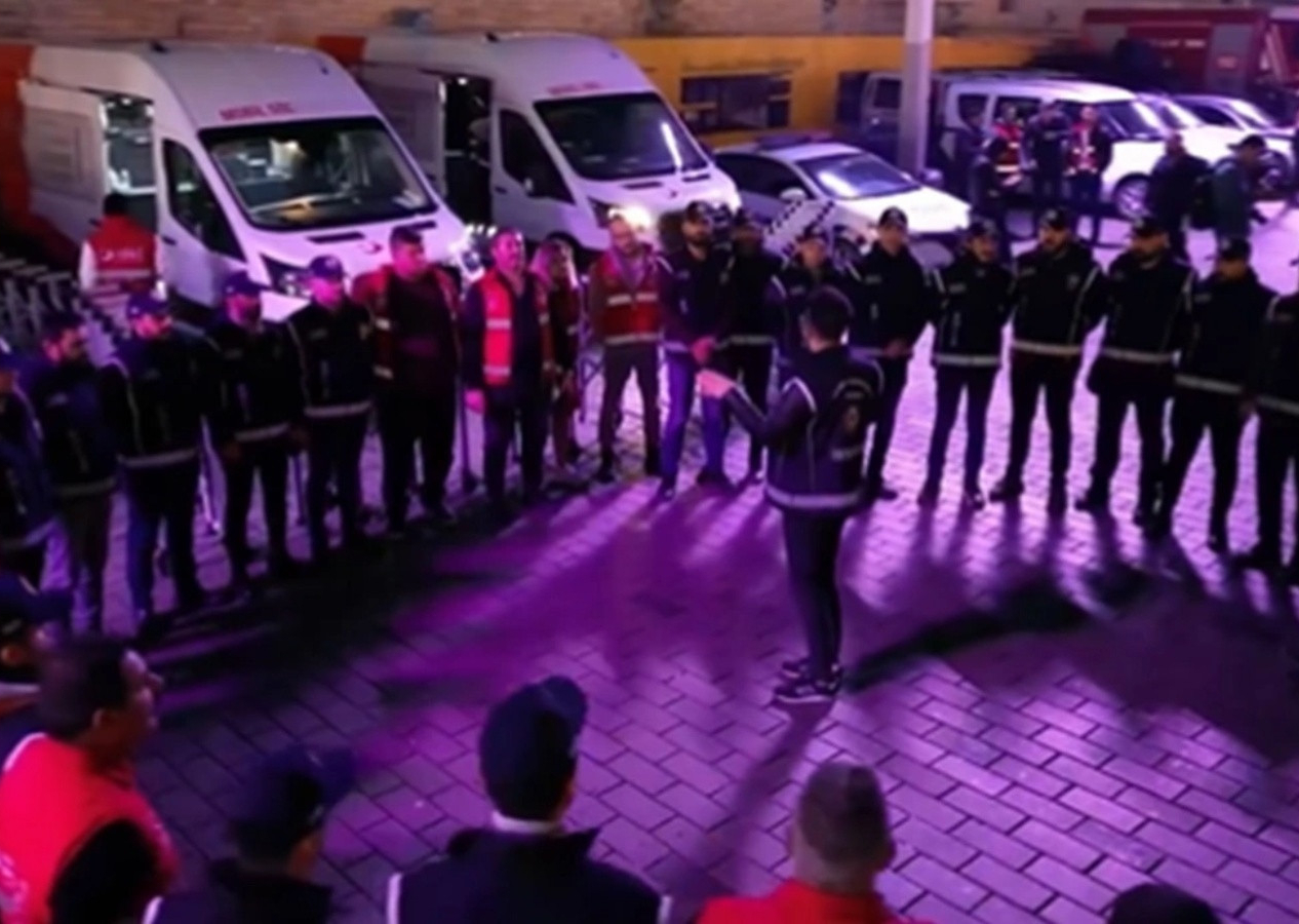 Yeni yılın ilk operasyonu! Bakan Yerlikaya duyurdu: 121 düzensiz göçmen yakalandı!