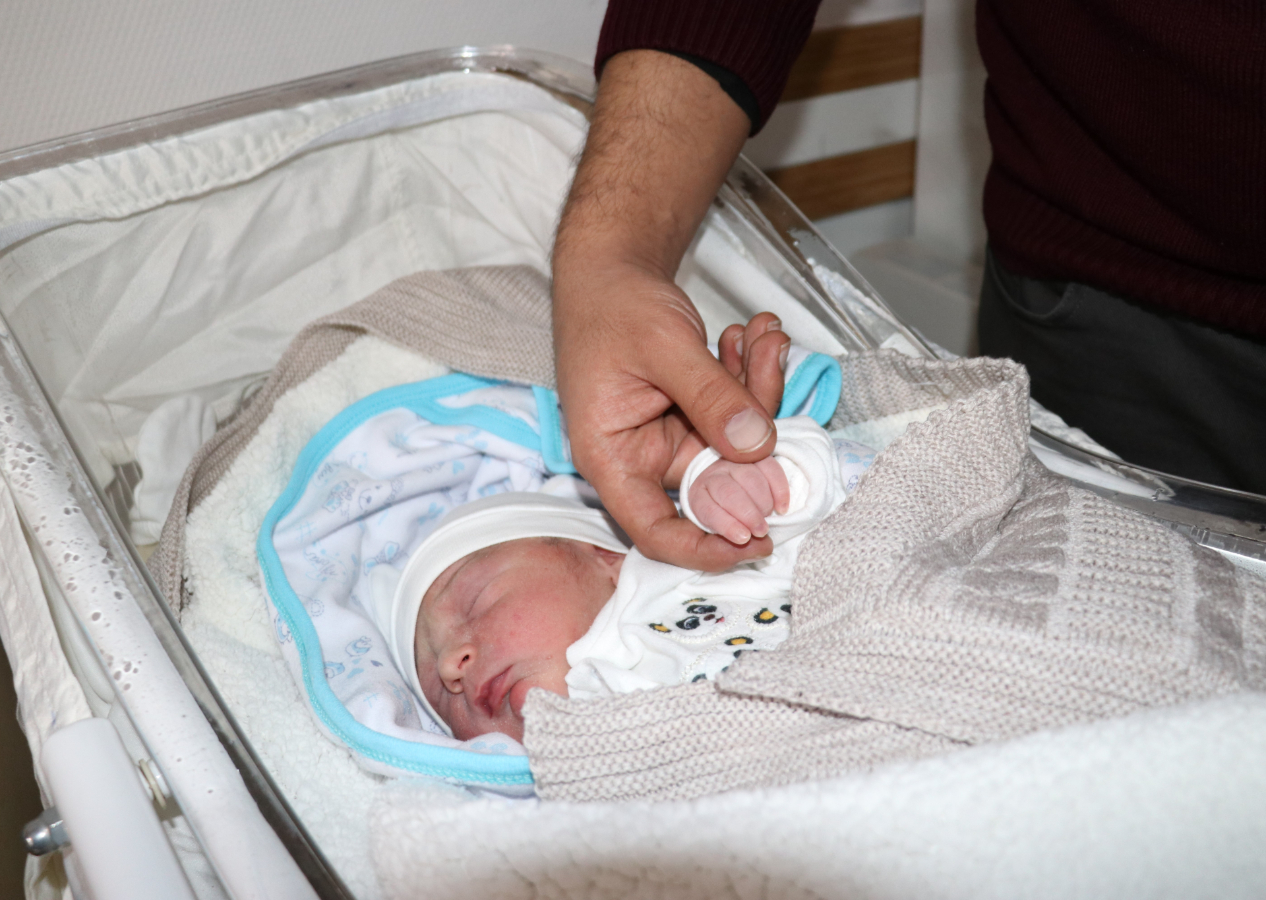 Yeni yılın ilk bebekleri dünyaya geldi