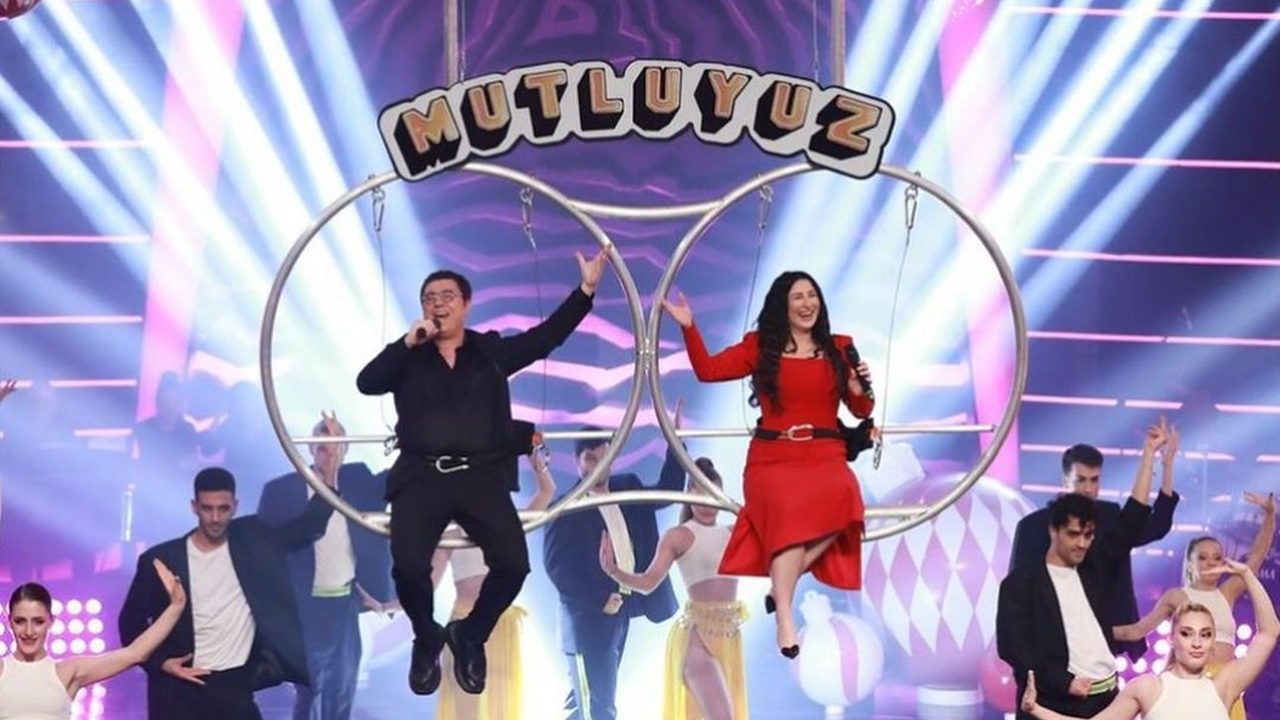 İbrahim Büyükak ve Yasemin Sakallıoğlu'ndan O Ses Türkiye'de alkış toplayan "Dansöz" performansı