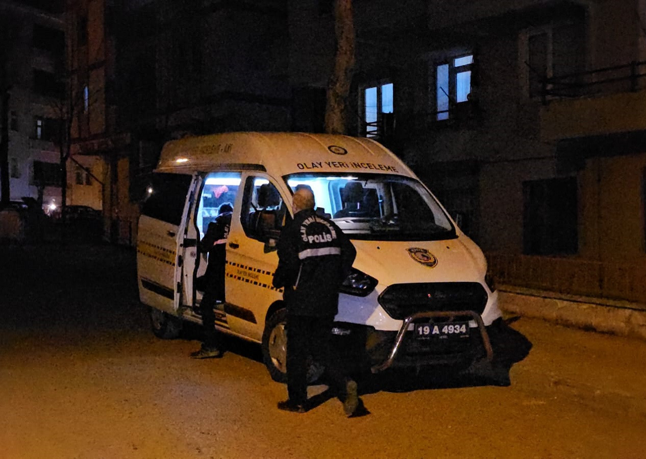 Çorum'da kardeşler arasında bıçaklı kavga!  1 Kişi yaralandı...
