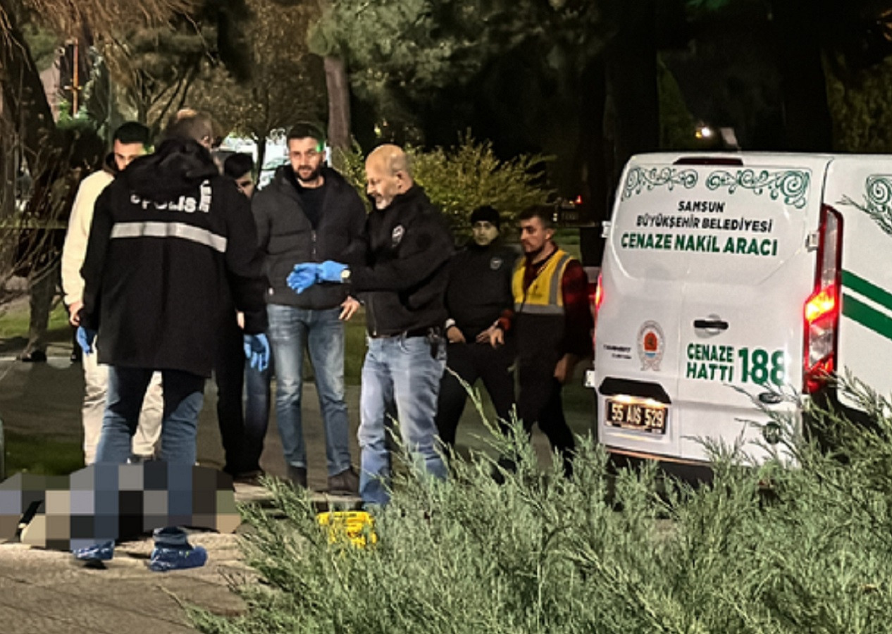 Samsun'un İlkadım ilçesinde ani ölüm: 1 Kişi parkta yaşamını yitirdi...