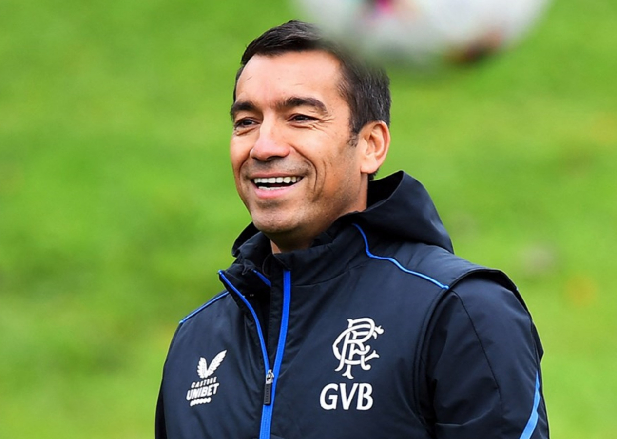 Beşiktaş'ın yeni hocası Van Bronckhorst'un maaşı belli oldu!