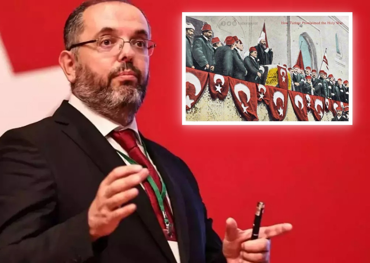 Erhan Afyoncu'dan 'Hilafet Bayrağı' açıklaması: Hilafet bayrağı diye bir bayrak yoktur!