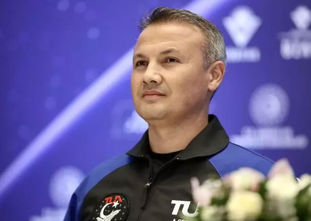 Türkiye’nin insanlı ilk uzay yolculuğunun saati açıklandı