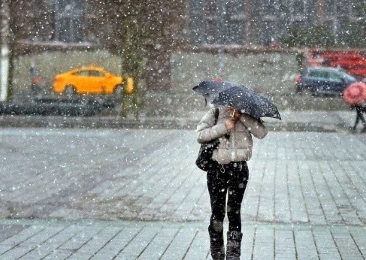 İstanbul dahil pek çok il için kar ve sağanak uyarısı! Meteoroloji saat verdi...